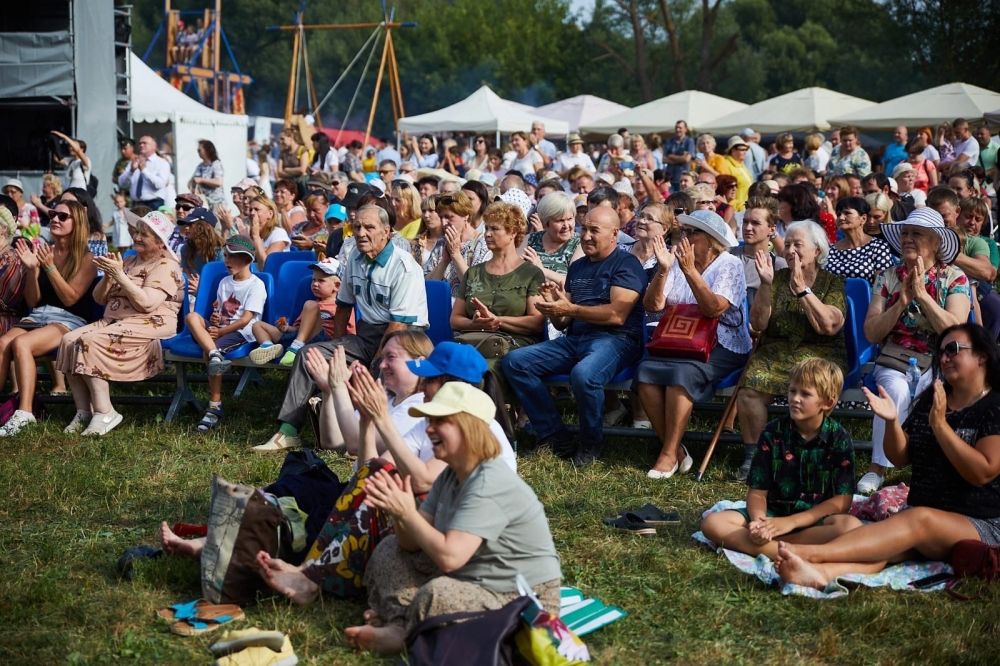 Свыше 40 тысяч человек посетили фестиваль «Славянское подворье» в Подольске (телеканал 360)